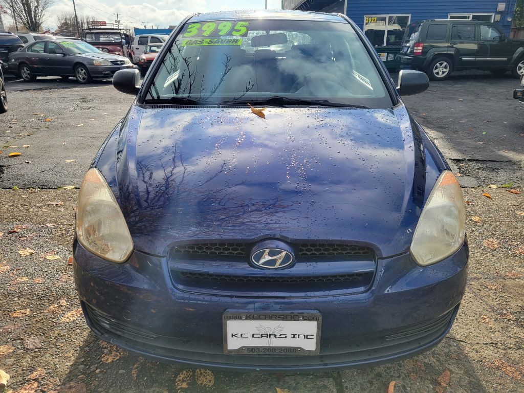2010 Hyundai Accent Image 8