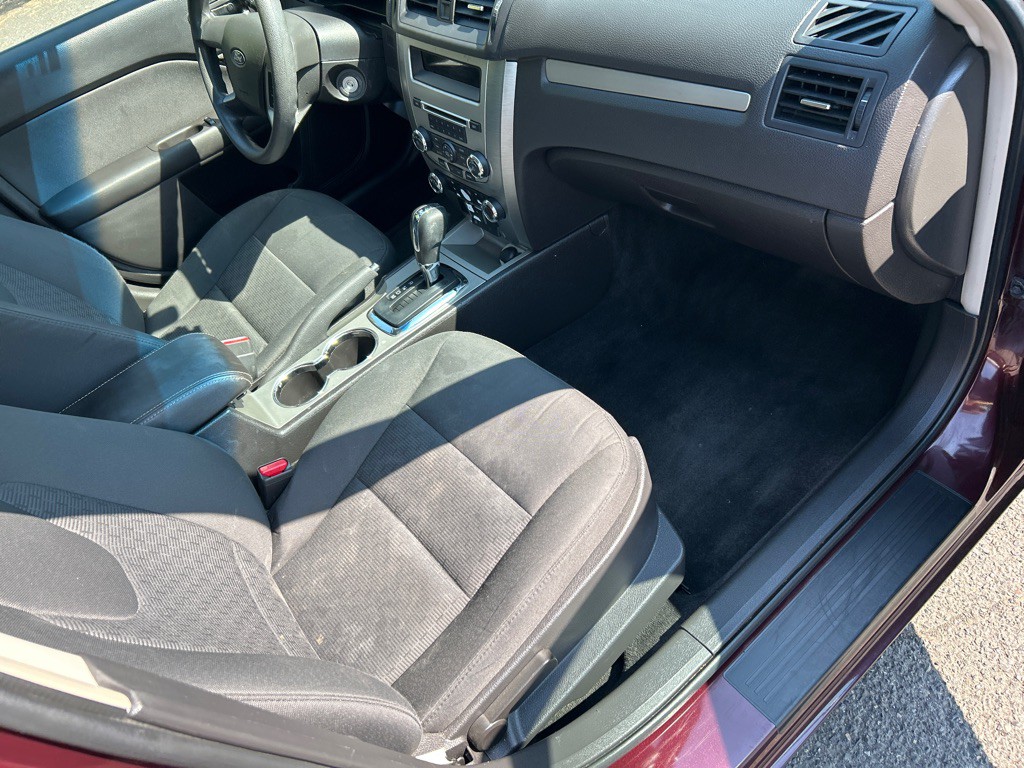 2012 Ford Fusion Image 18
