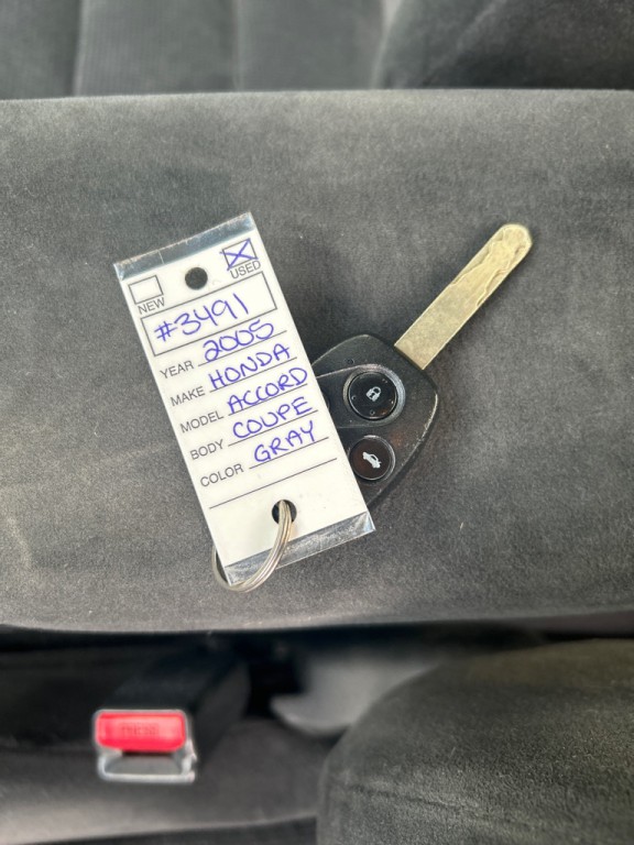 2005 Honda Accord Image 14