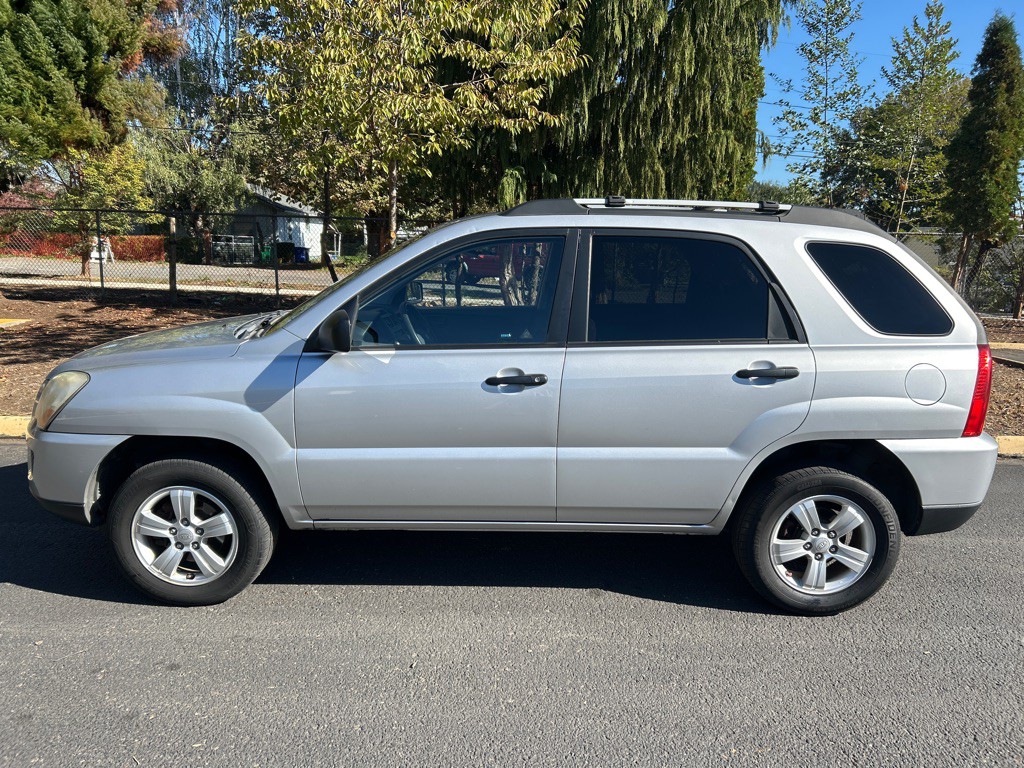 2009 Kia Sportage Image 2