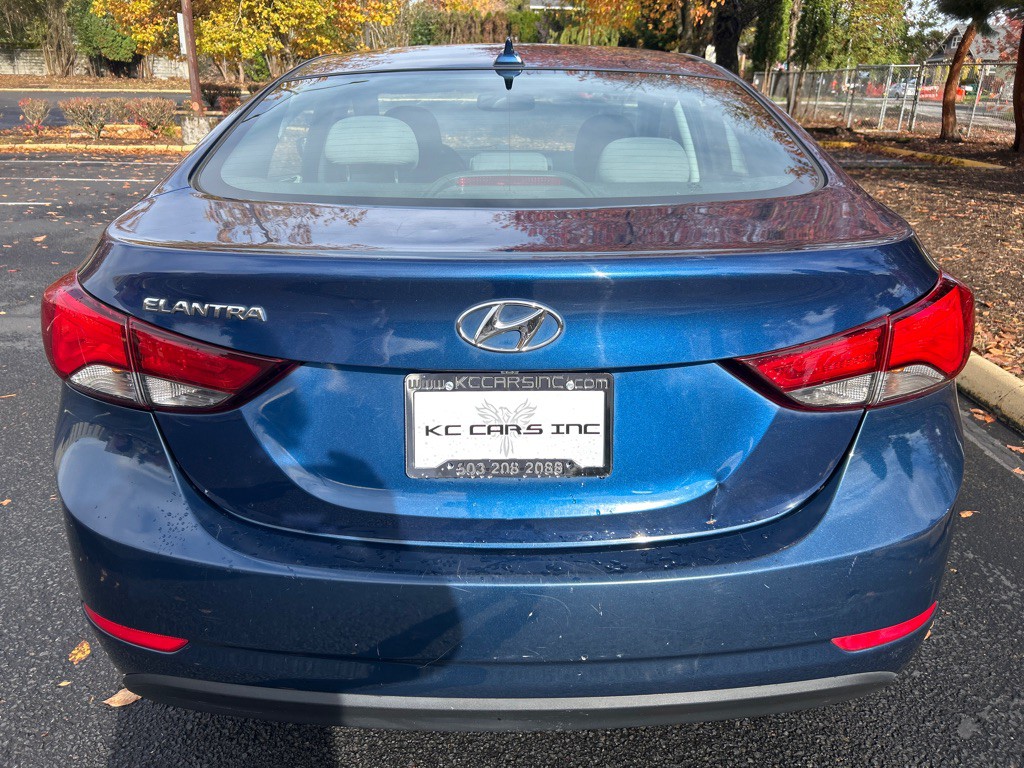 2016 Hyundai Elantra Image 4