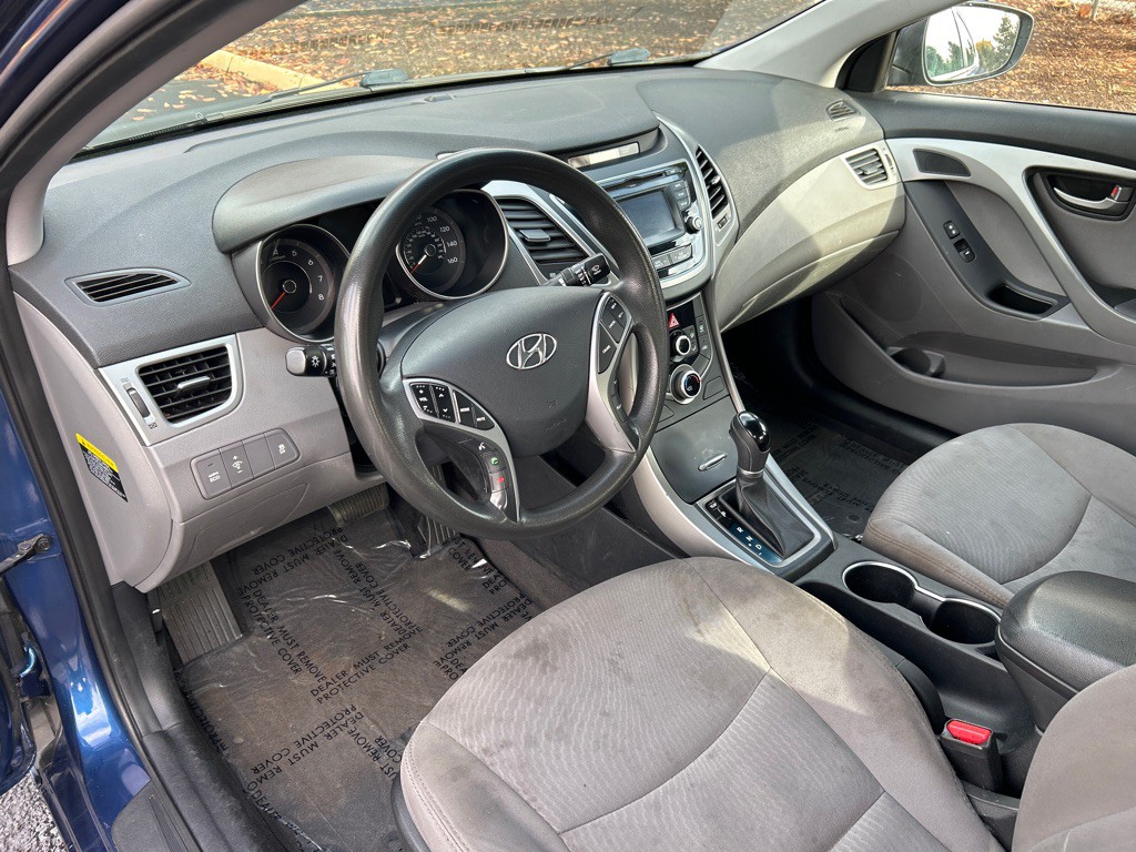 2016 Hyundai Elantra Image 10
