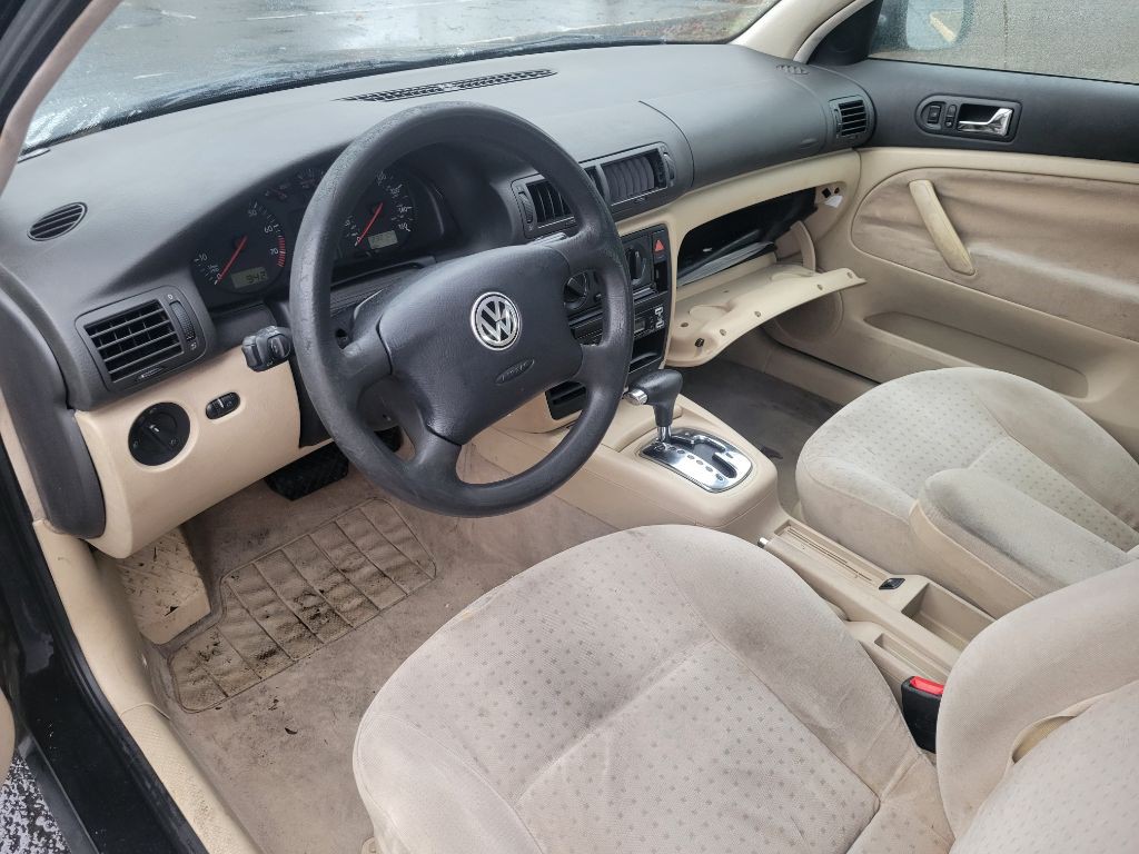 1998 Volkswagen Passat Image 10