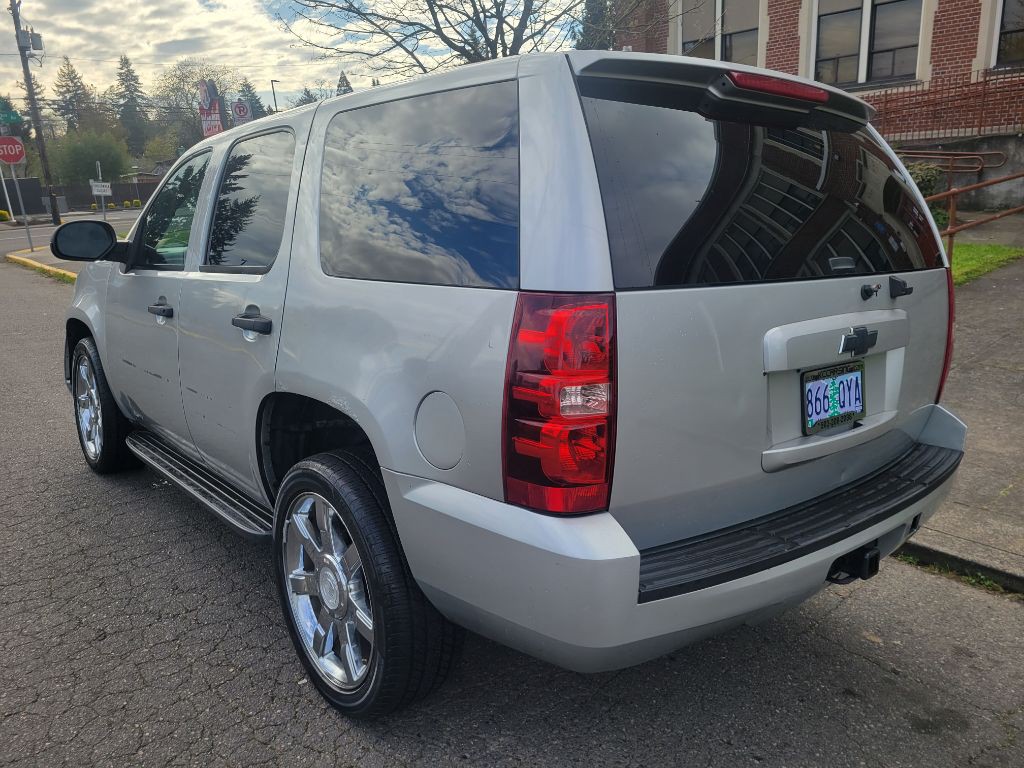 2010 Chevrolet Tahoe Image 3