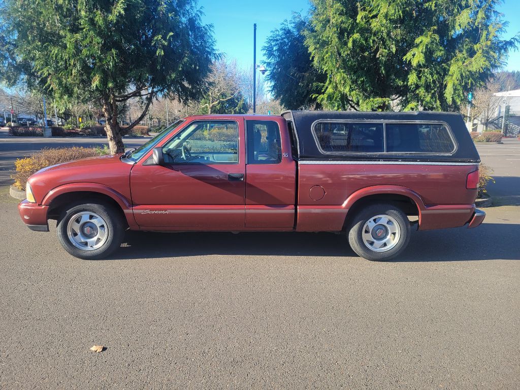 1998 GMC Sonoma Image 2