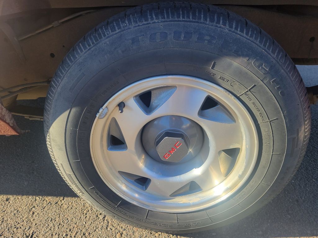 1998 GMC Sonoma Image 16