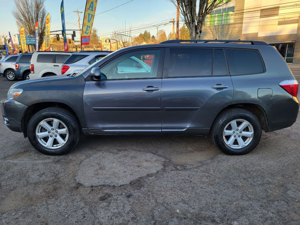 2010 Toyota Highlander Image 2