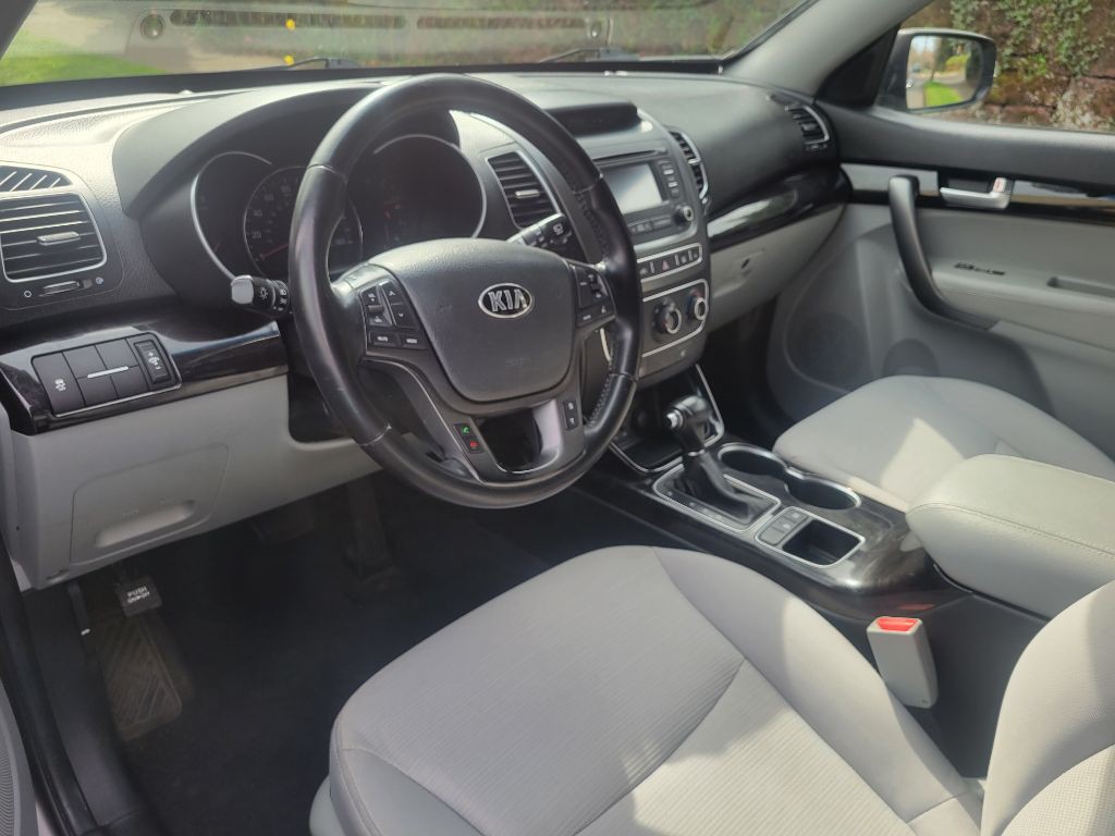2015 Kia Sorento Image 8