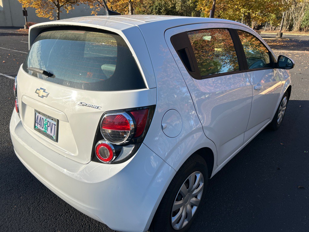 2014 Chevrolet Sonic Image 5