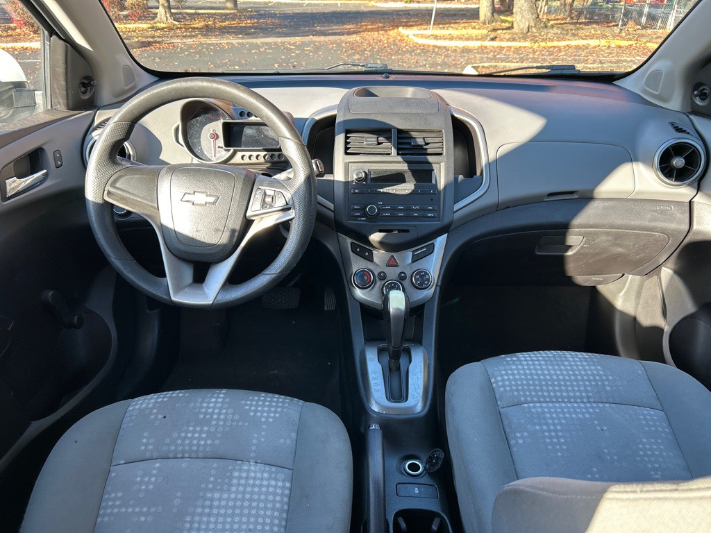 2014 Chevrolet Sonic Image 13