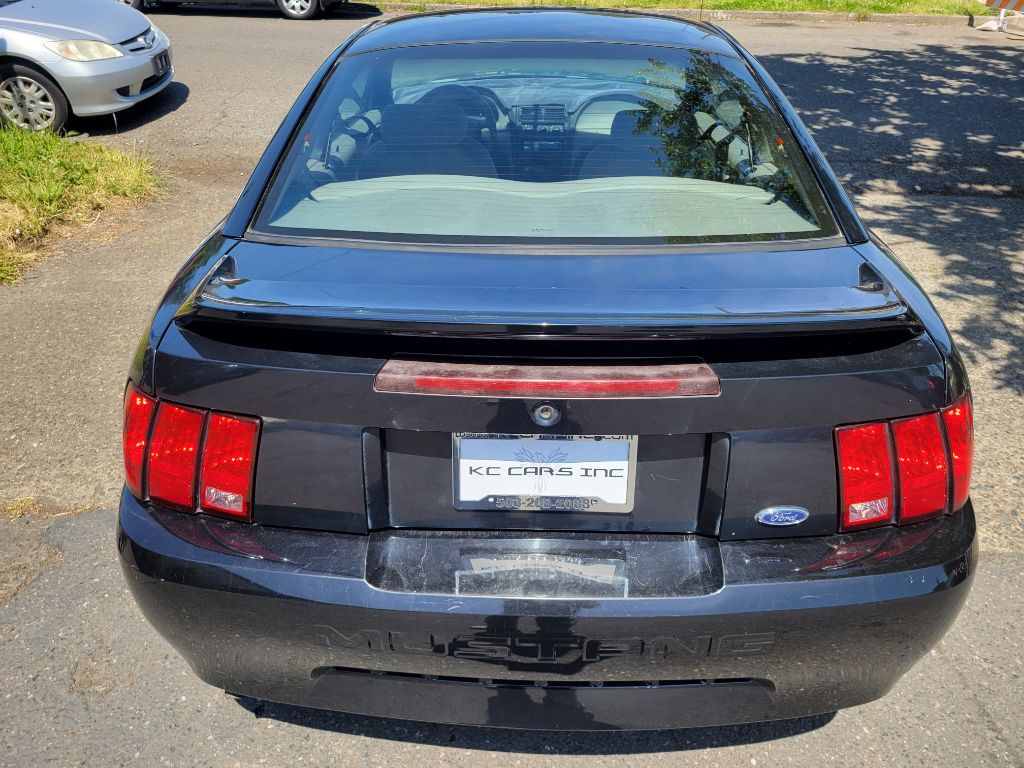 1999 Ford Mustang Image 4