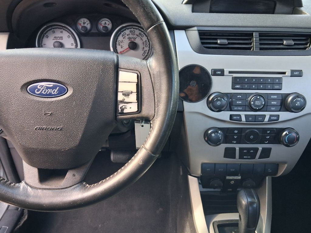 2008 Ford Focus Image 12