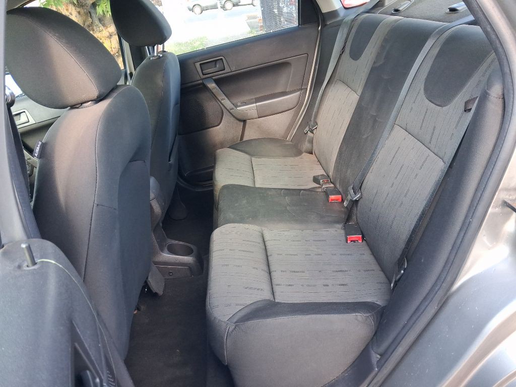 2008 Ford Focus Image 15