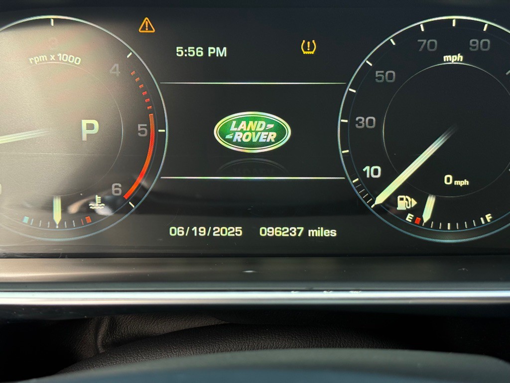 2016 Land Rover Range Rover Image 15