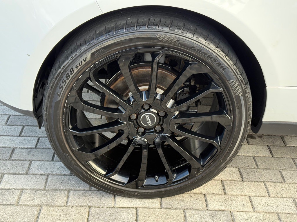 2016 Land Rover Range Rover Image 33