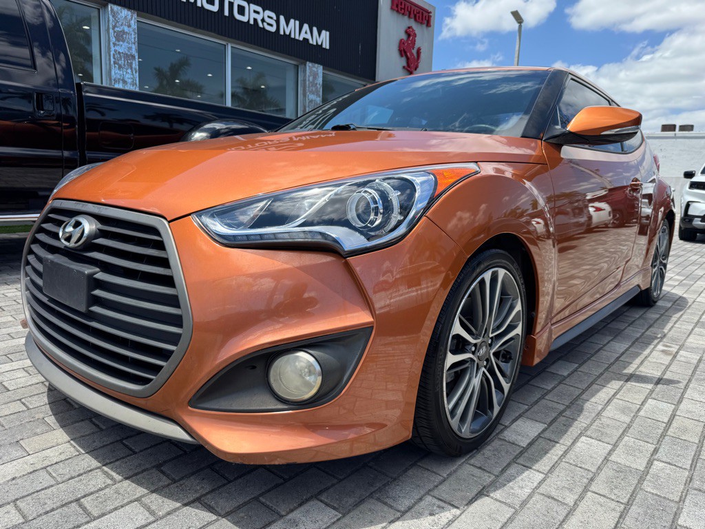 2016 Hyundai Veloster Image 3