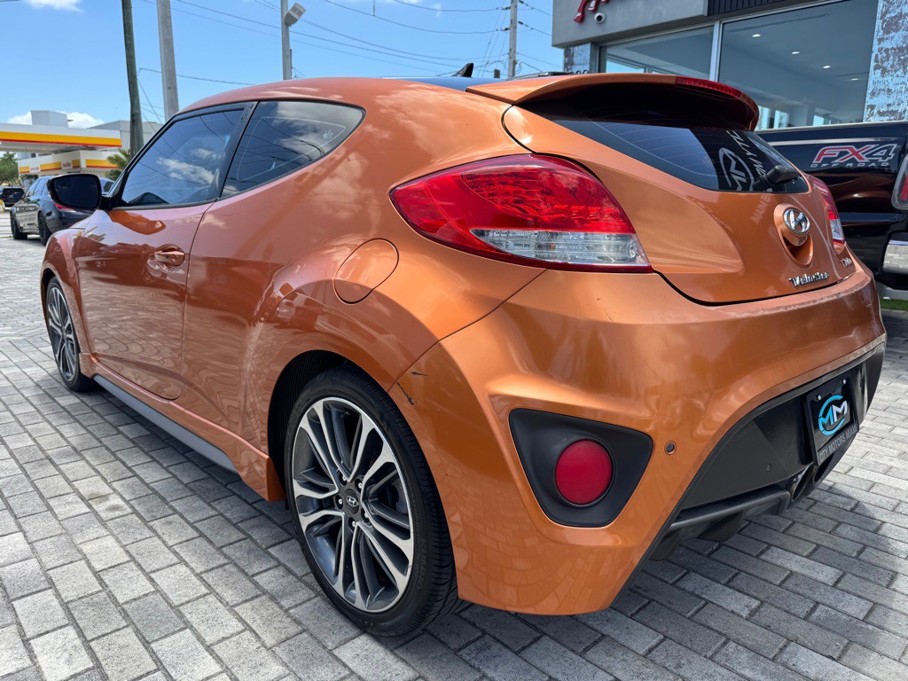 2016 Hyundai Veloster Image 5