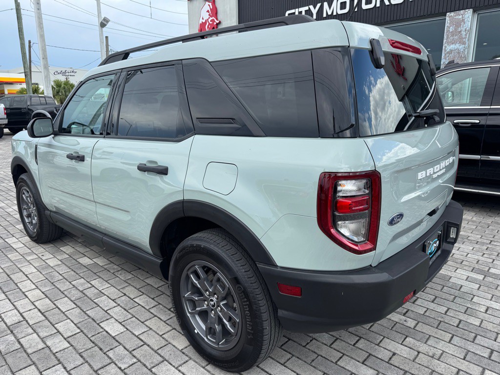 2023 Ford Bronco Image 5
