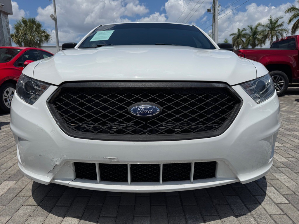2017 Ford Taurus Image 2