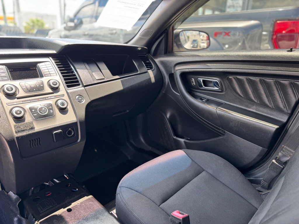 2017 Ford Taurus Image 15