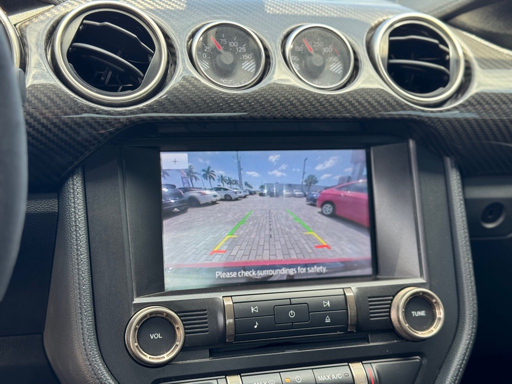 2021 Ford Mustang Image 17