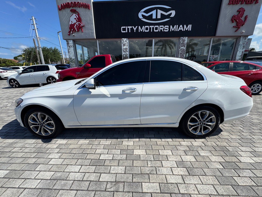 2015 Mercedes-Benz C-Class Image 4