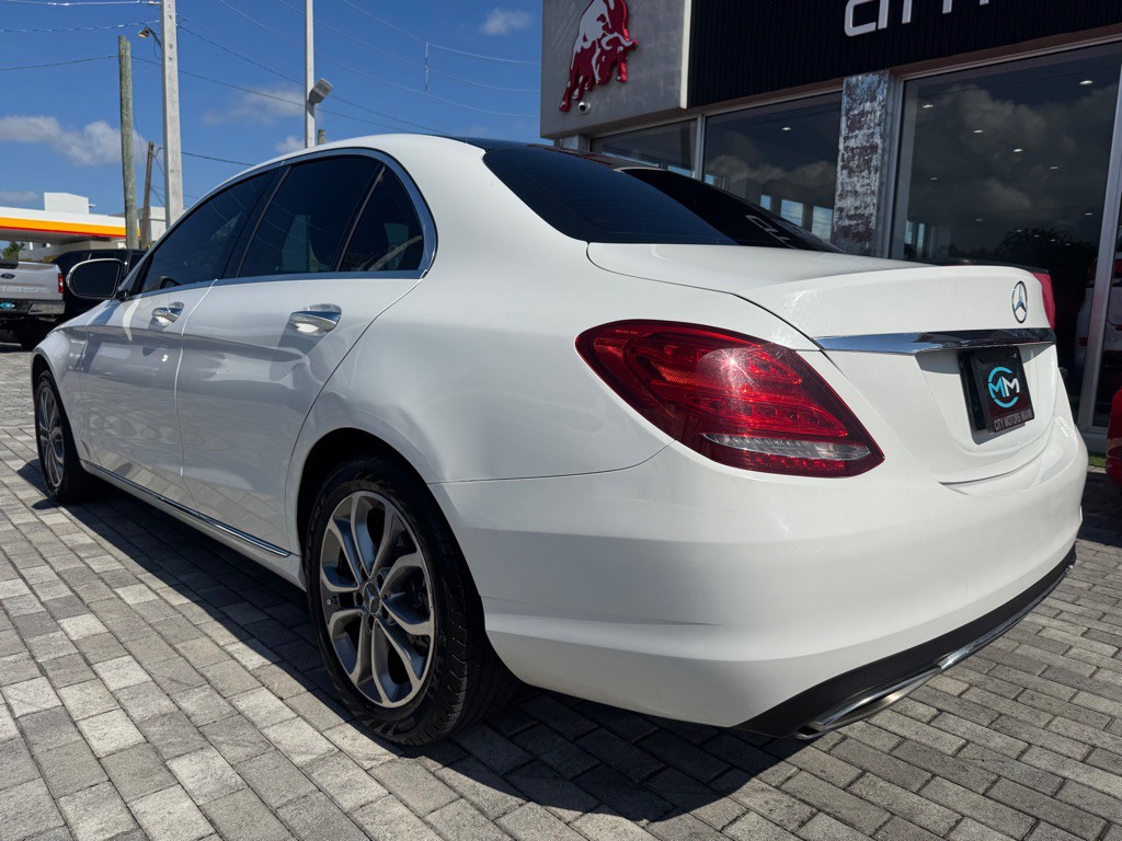 2015 Mercedes-Benz C-Class Image 5