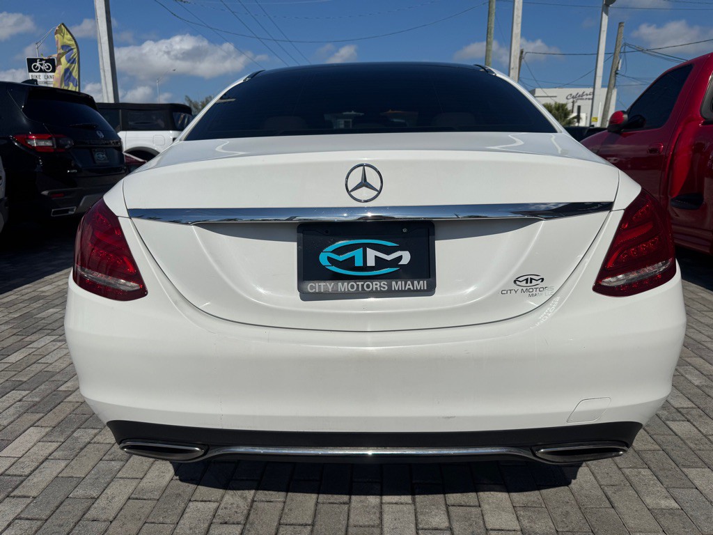 2015 Mercedes-Benz C-Class Image 6