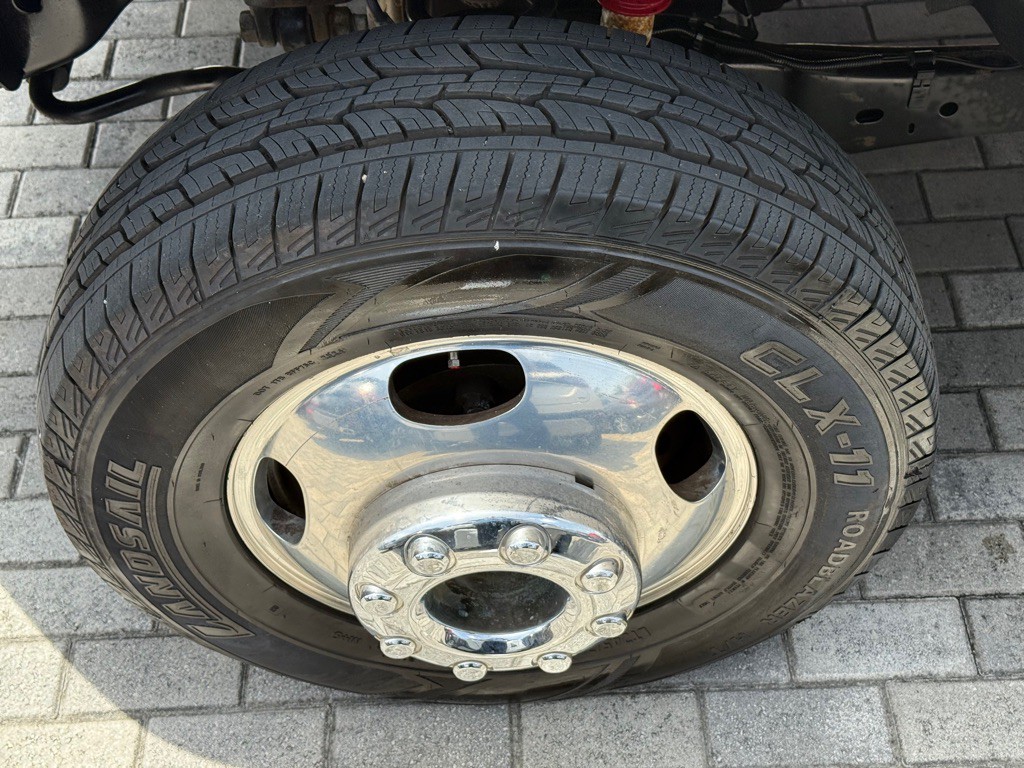 2015 Ford F-350 Image 32