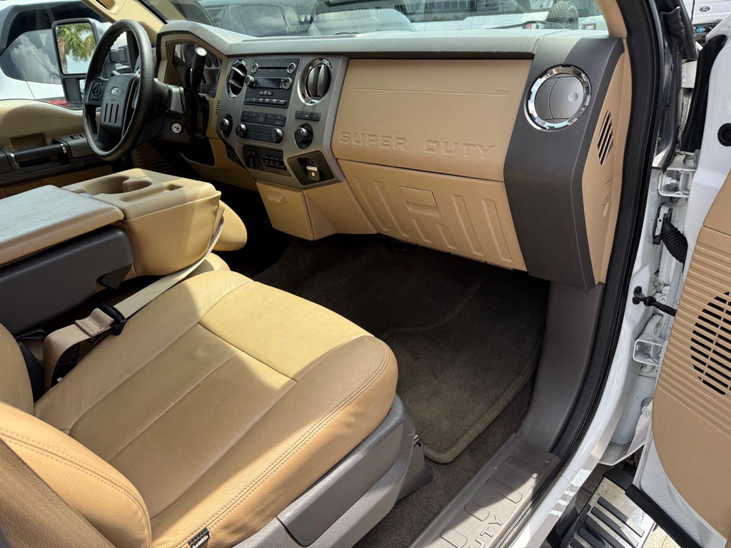 2015 Ford F-350 Image 21