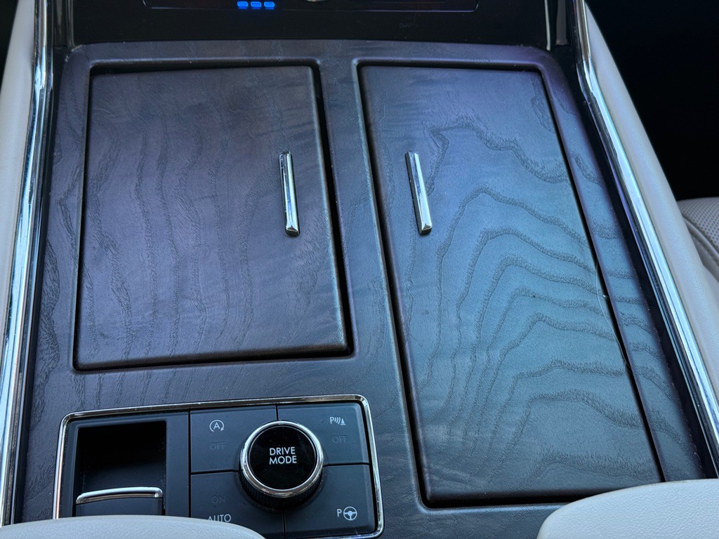 2019 Lincoln Navigator Image 22