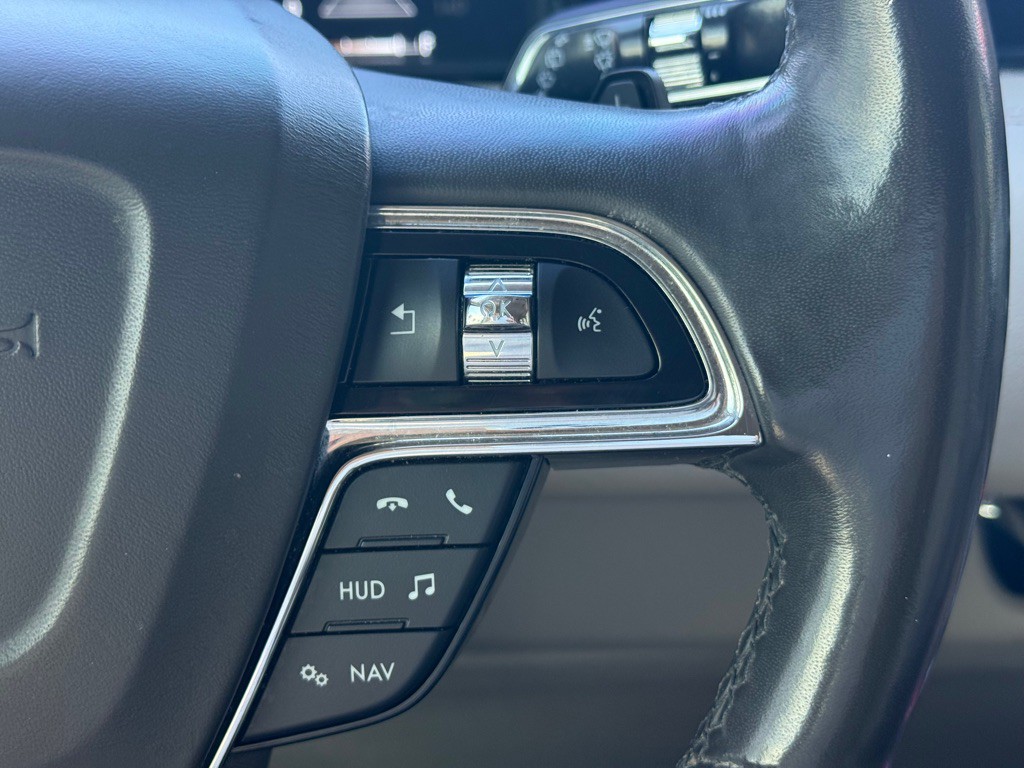 2019 Lincoln Navigator Image 12