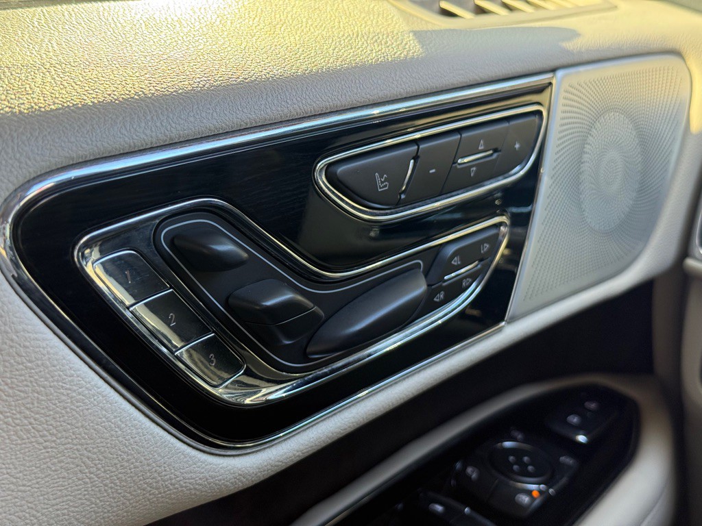 2019 Lincoln Navigator Image 21