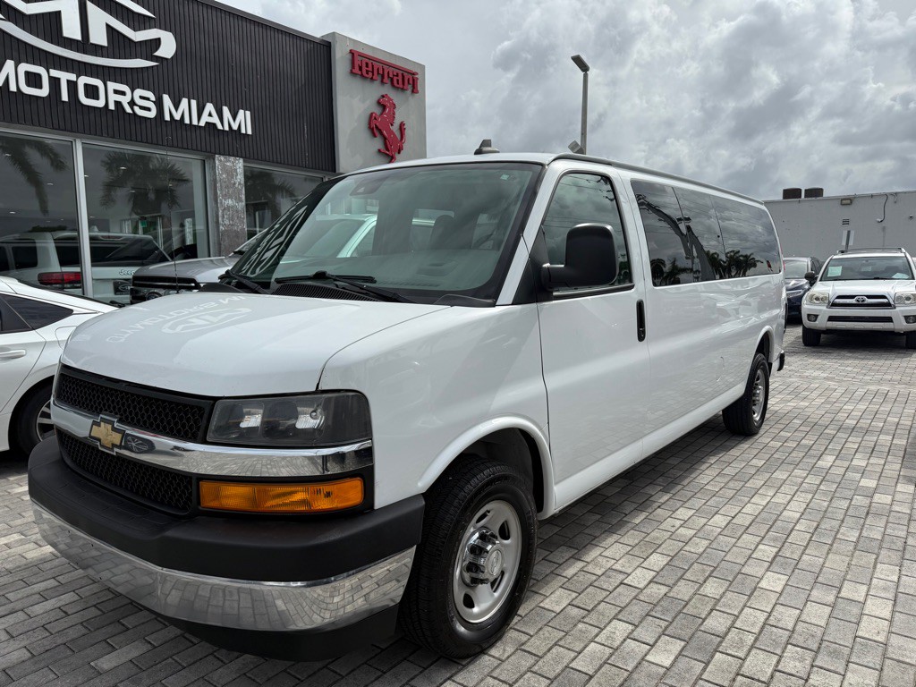 2020 Chevrolet Express Image 3