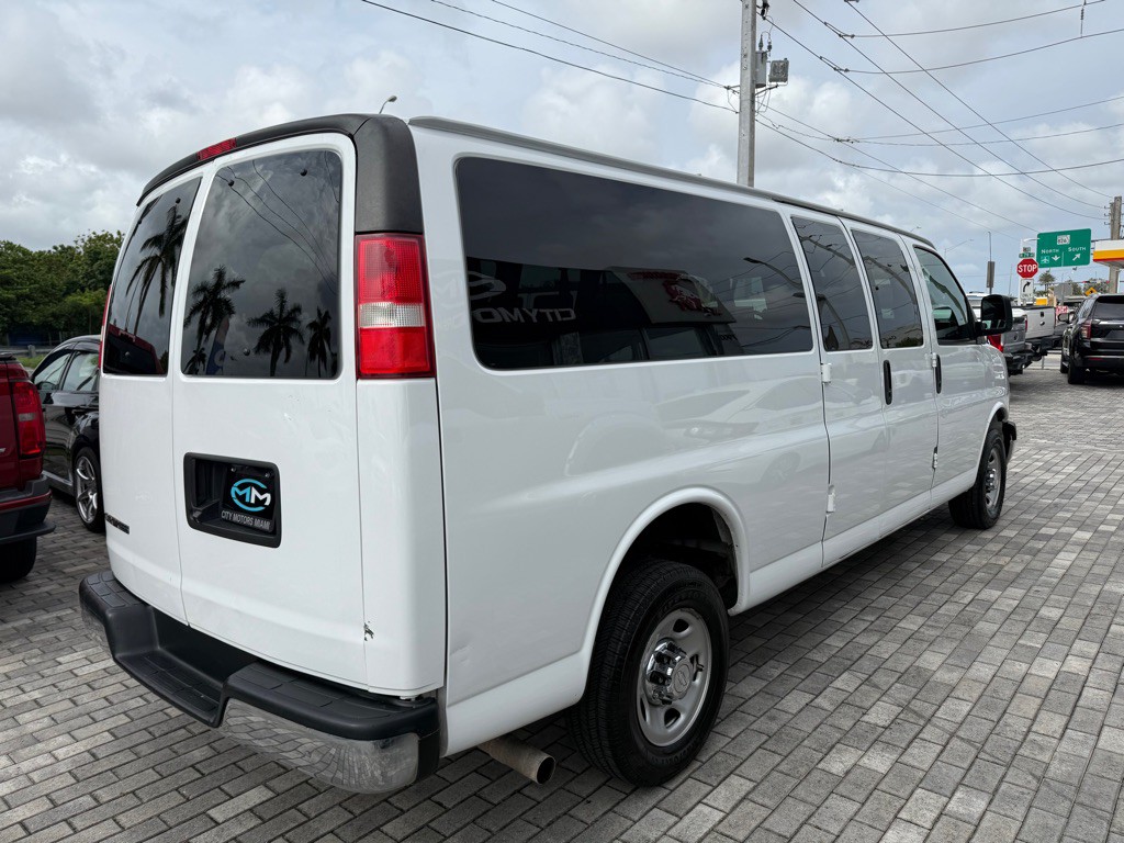 2020 Chevrolet Express Image 8