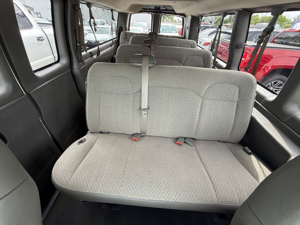 2020 Chevrolet Express Image 26