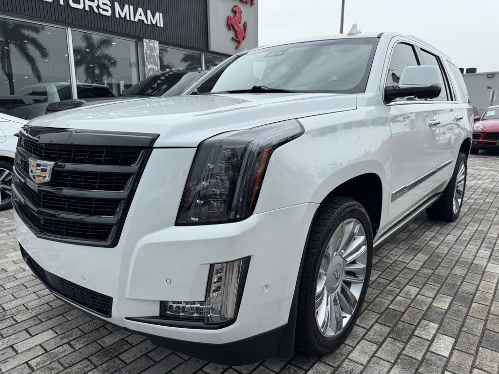 2019 Cadillac Escalade Image 3