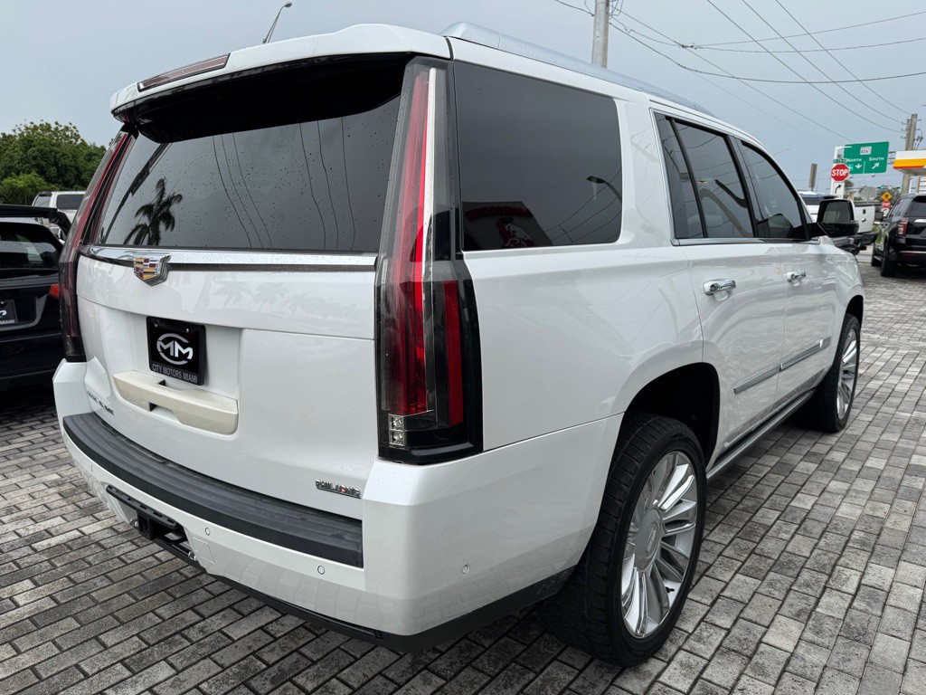 2019 Cadillac Escalade Image 10
