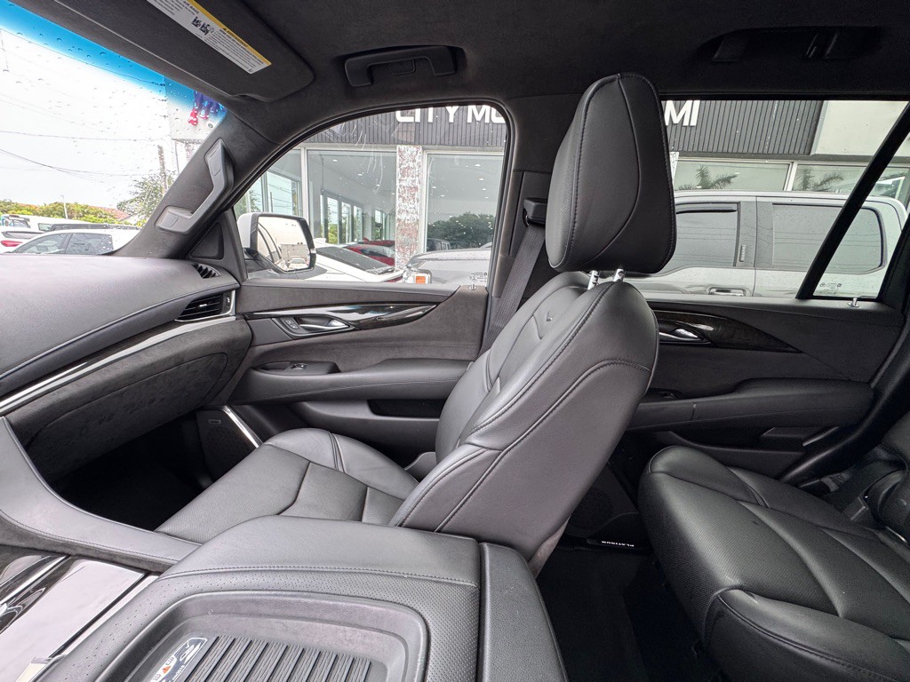 2019 Cadillac Escalade Image 19