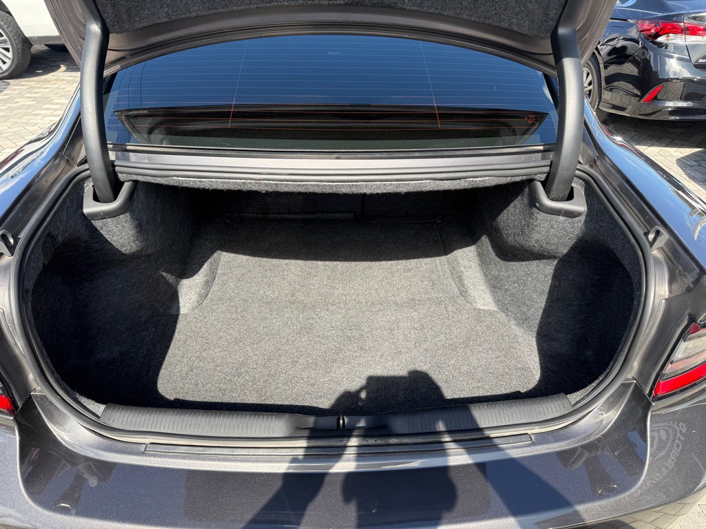 2020 Dodge Charger Image 8