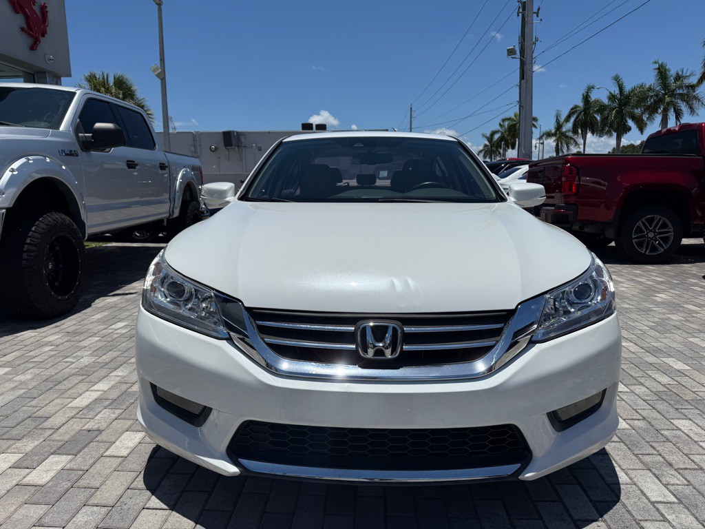 2015 Honda Accord Image 2