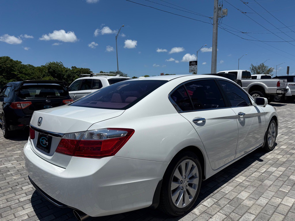 2015 Honda Accord Image 8