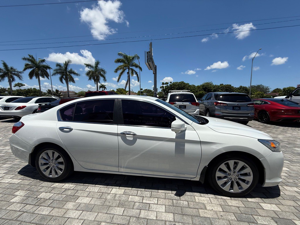 2015 Honda Accord Image 9