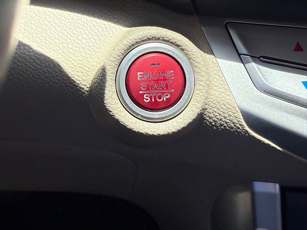 2015 Honda Accord Image 20