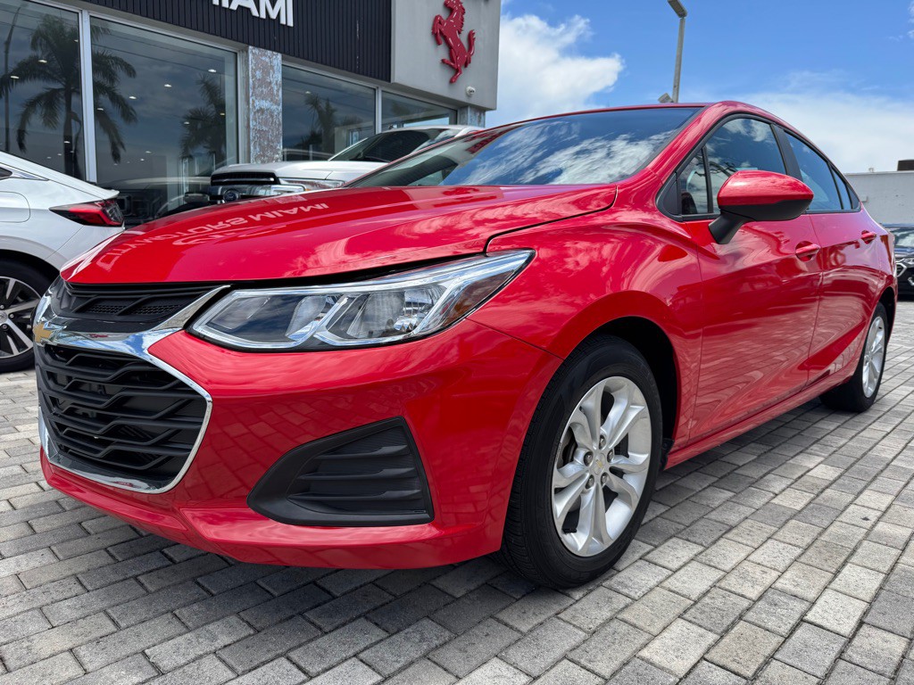 2019 Chevrolet Cruze Image 3