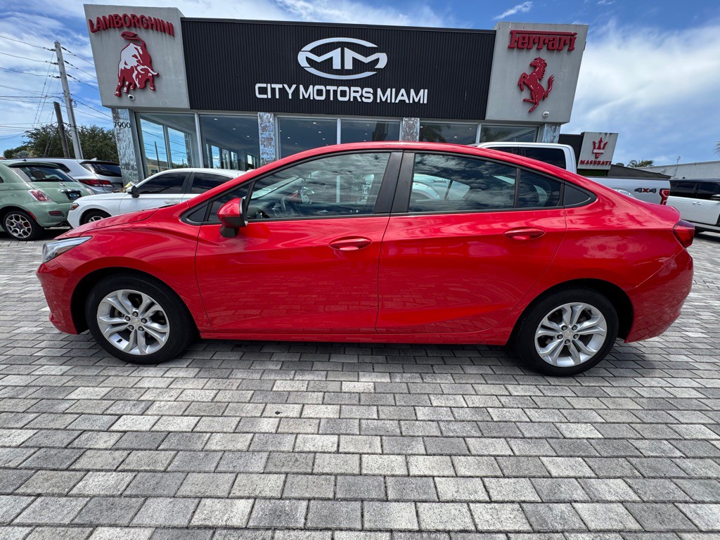 2019 Chevrolet Cruze Image 4