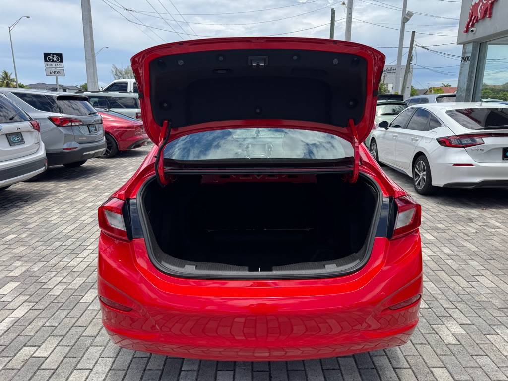 2019 Chevrolet Cruze Image 7