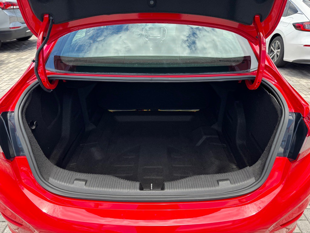 2019 Chevrolet Cruze Image 8