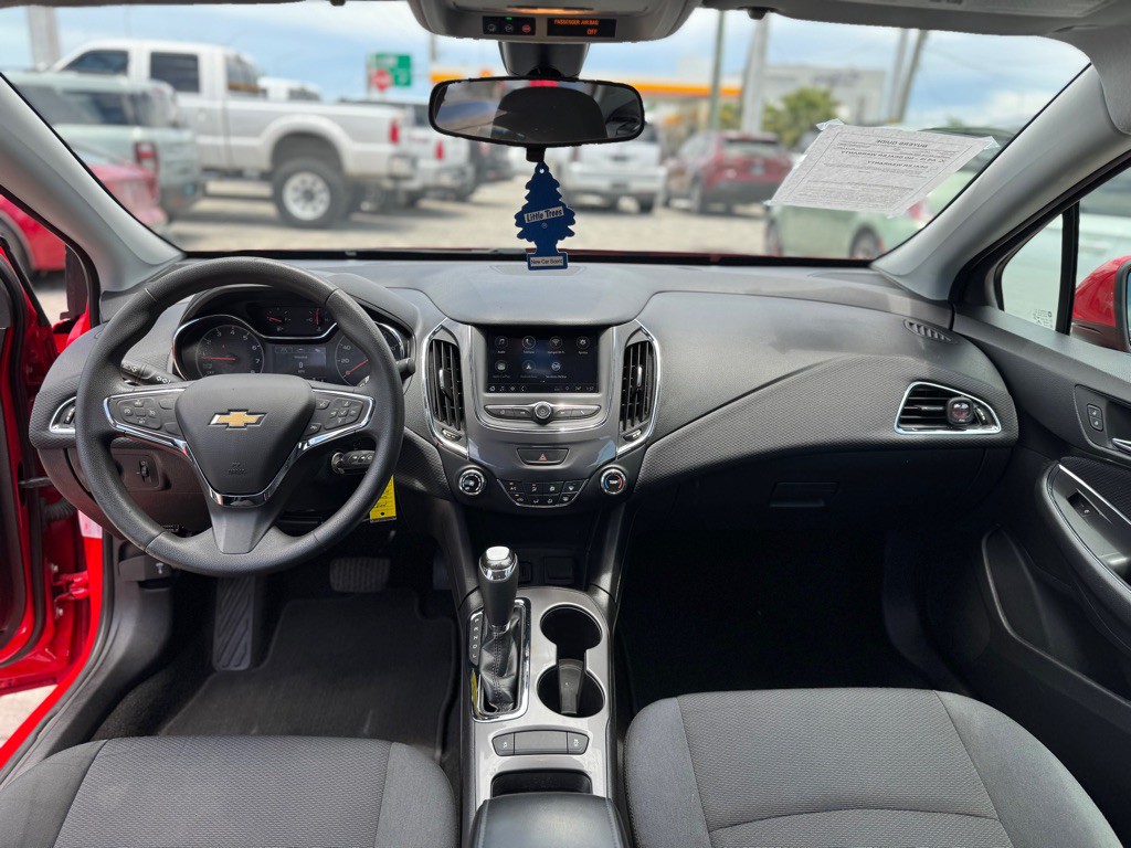 2019 Chevrolet Cruze Image 12