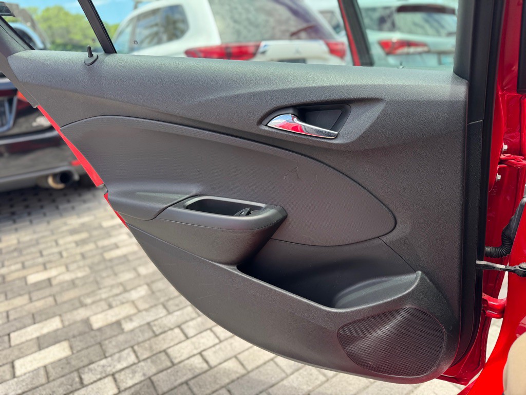 2019 Chevrolet Cruze Image 20